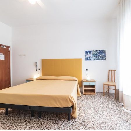 B&B Moresco Cattolica Eksteriør billede