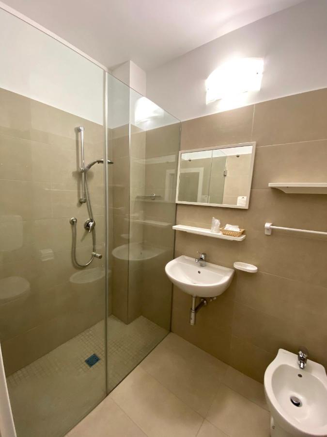 B&B Moresco Cattolica Eksteriør billede