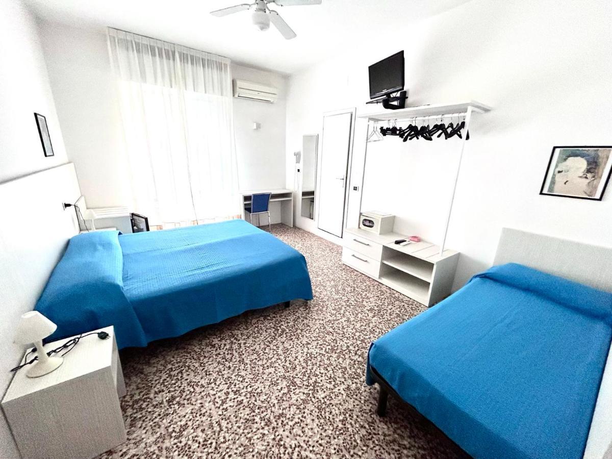 B&B Moresco Cattolica Eksteriør billede